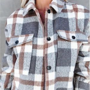BRAND NEW Vici Shacket